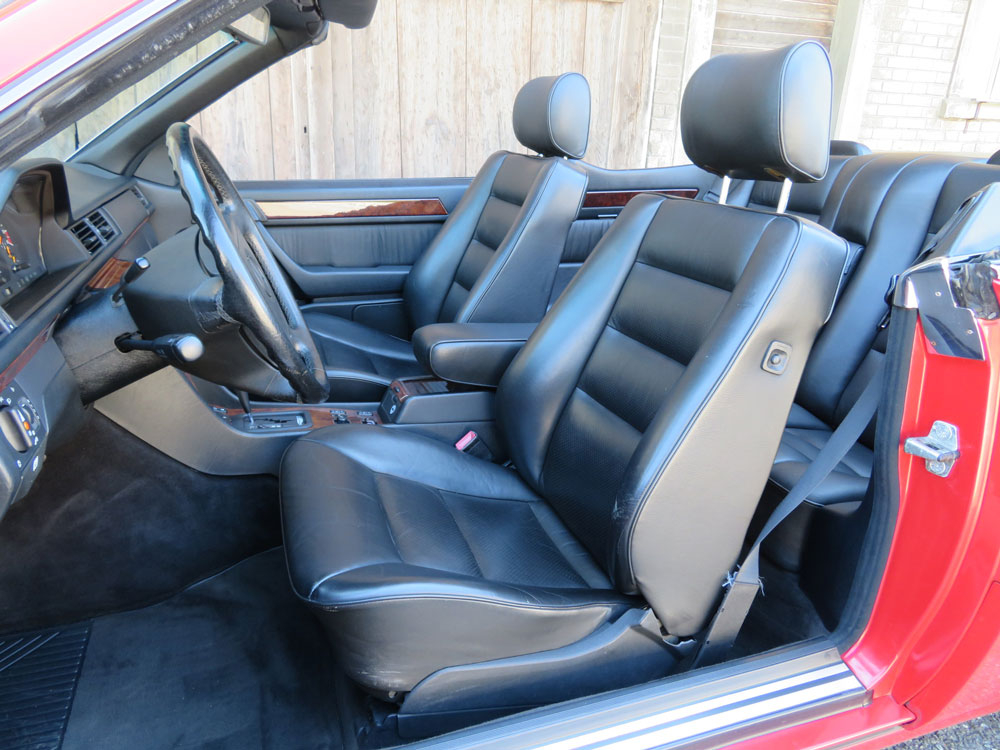 Mercedes-Benz 300 CE-24 Cabriolet